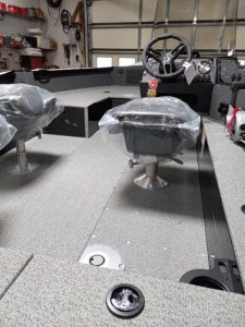 2026-Lund-1700-Explorer-Side-Console-6