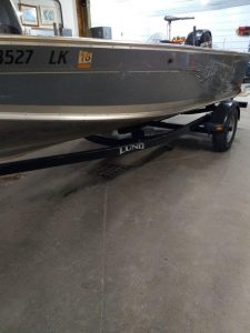 2016 Lund 1600 Alaskan Tiller w/ Mercury 60 4-stroke (646 hours), bunk trailer